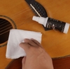 nuoc-ve-sinh-be-mat-dan-r01-dung-dich-lam-sach-guitar-ukulele-piano-sang-bong