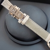 Omega pin nữ