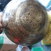Chuông Xoay Nepal Trị Bệnh Khắc Bàn Chân_43x18cm