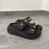Dép quai ngang nữ Cross Classic Sandal Crush, đế cao 7cm, 2 quai gắn Jib Ngẫu Nhiên