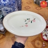 Đĩa bầu dục trơn men kem vẽ đào hồng