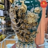 Mai bình H55 Chim công đắp nổi nền xanh lục vẽ vàng kim