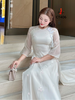 ct406-ao-dai-cach-tan-4-ta-mau-trang-von-theu-dao-khue-co-tron-tay-lo
