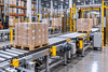 Băng tải pallet công nghiệp: Cấu tạo, khả năng chịu tải và ứng dụng trong kho hàng, nhà máy