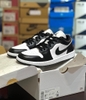 JORDAN LOW PANDA BLACK WHITE