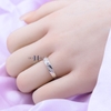 nhan-bac-cap-doi-nam-nu-duy-hien-dinh-da-n2408300008