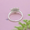 nhan-bac-tre-em-duy-hien-mat-con-cuu-mau-hong-de-thuong-n2409030072
