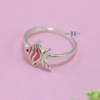 nhan-bac-tre-em-duy-hien-hinh-con-ca-xinh-xan-n2409030052