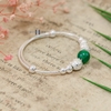 vong-tay-tre-em-charm-meo-hello-kitty-cau-bac-va-charm-cau-da-xanh-la-cay-v24091