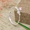 vong-tay-be-gai-thiet-ke-charm-no-hong-xinh-xan-v2409110026