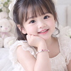 vong-tay-be-gai-mat-vong-khac-hello-kitty-va-cac-hoa-nho-v2409110024
