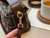 TÚI HOBO CẦM TAY FENDI