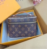 LV CỐP TRANG ĐIỂM NICE SUPER VIP