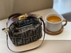 TÚI HOBO CẦM TAY FENDI