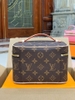LV CỐP TRANG ĐIỂM NICE SUPER VIP