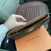 CLUTCH CẦM TAY LV CARO IN NỔI