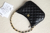 CHANEL kẹp nách quai logo 
