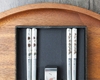 Set 2 đôi đũa inox kèm kê đũa hình hoa phong cách Nhật