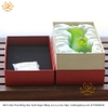 Bình Hoa Bằng Lưu Ly Cao Cấp Khắc Hình Bông Sen Của Quan Âm Bồ Tát cầu tài lộc chiêu tài hóa giải vận đen bình an