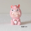 Tượng sứ -bé Ngựa HỒNG ôm bình sữa (mẫu nhắm mắt).