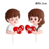 Tượng nhựa dẻo- đôi nam nữ và trái tim đỏ có chữ love.