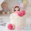 Tượng nhựa dẻo - Mẹ áo hồng, tóc cài nơ hồng.