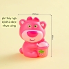 Tượng gấu dâu (Lotso) Uống trà sữa (nhựa cứng).