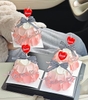 Vỉ 5 cây nến trái tim đỏ chữ LOVE trắng.