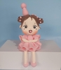 Tượng chibi đất nặn - Bé GÁI váy hồng đội mũ sinh nhật.