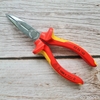 Kìm Nhọn Knipex 25 26 160 Đầu Cong 40° Lưỡi Cắt 61 HRC, Dài 160mm Cách Điện 1000 Volt