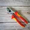 Knipex 95 16 165 Kìm Cắt Cáp Điện Đồng Nhôm Ø15mm Tay Cầm Cách Điện 1000 Volt
