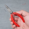 Kìm Nhọn Knipex 25 01 125 Mũi Đàn Hồi Có Lưỡi Cắt Tôi Cứng 61 HRC Dài 160mm