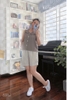 Set áo cổ bèo xám trơn phối quần kaki