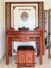 vách ngăn phòng thờ gỗ gõ đỏ