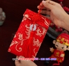Bao Lì Xì Vải Gấm Đỏ treo ngọc bội Hoa Văn Phượng Hoàng (túi DỌC)