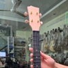 dan-ukulele-concert-enya-nova-u-eq-hong-thanh-li-ton-kho-kem-day-du-phu-kien-han