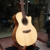 dan-guitar-acoustic-thuan-at02-am-thanh-hay-do-ben-cao