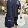 dan-ukulele-concert-daisy-jeni-thiet-ke-cao-cap-am-thanh-vuot-troi-ukulele-daisy