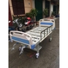 Giường y tế 2 tay quay có bánh xe