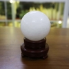 Quả cầu thạch anh trắng đục ĐK 8.4cm - 0.8kg-MTB452