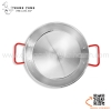 Chảo inox quai đỏ trưng bày đồ ăn mang đặc trưng phong cách Hàn Quốc