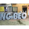 bia-cuong-beo-bien-hieu-den-led