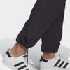 bo-the-thao-adidas-nu-chinh-hang-adicolor-classics-boiler-black-white-japansport