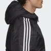 ao-khoac-adidas-chinh-hang-essentials-insulated-hooded-den-japansport-gh4601