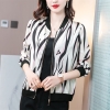 Mã D406: Áo khoác mỏng nhẹ dài tay in hình cardigan Pc tây
