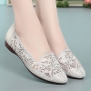Mã M020: Giày sandal nữ bằng da thật, đế bằng, gót thấp, lưới khoét rỗng