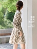 Mã M169: Đầm sơ mi kẻ caro nhẹ nhàng Mo Han Yi Mei, mẫu mới Xuân/Hè
