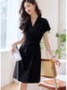 Mã M214: Đầm công sở tay trễ vai ôm sát người