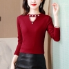 Mã L197: Áo thun dài tay dệt kim màu đen cho nữ