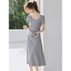Mã M210: Đầm dệt kim thêu cổ vuông